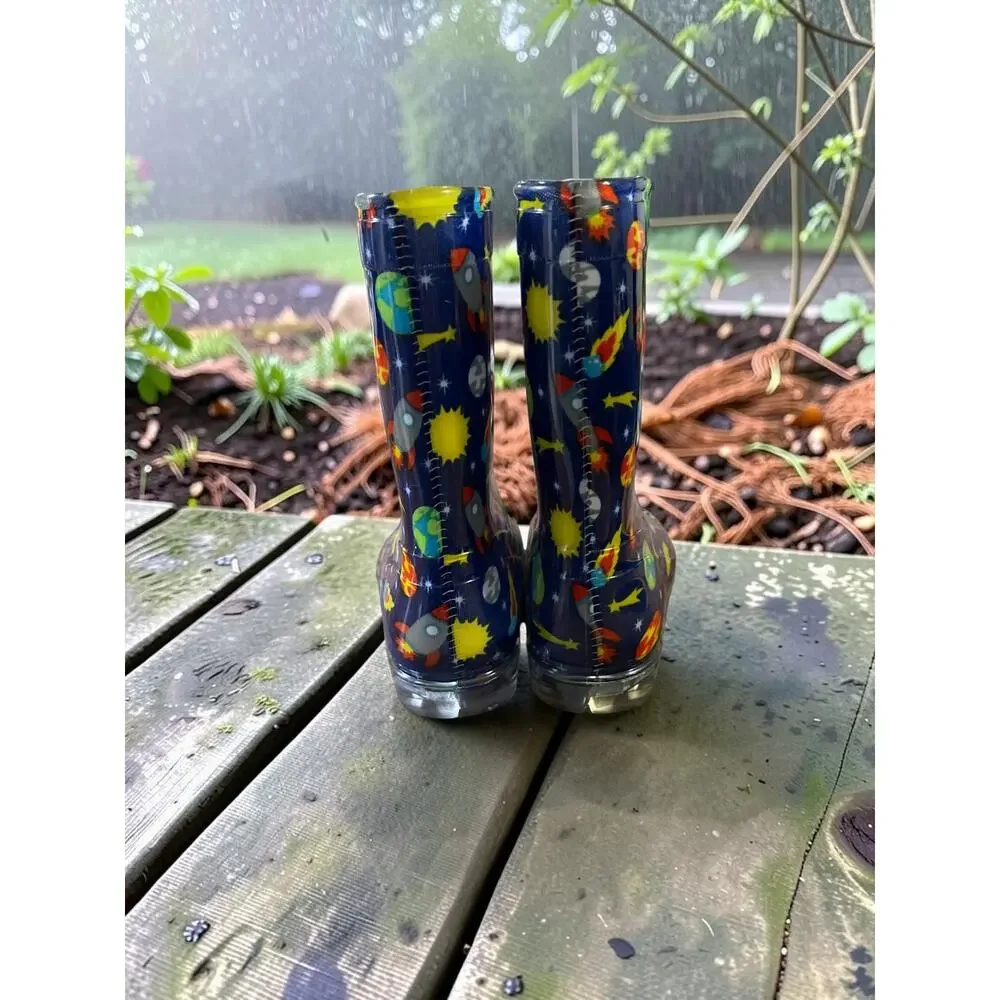 Squiggles NEW Kids Space Rubber Rain boots Size 9-10 Pull on Astro Blue Planets